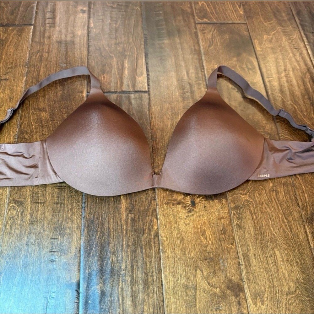 Skims Wireless Form Super Push Up Bra Cocoa size 38DD Shapewear Sleek Slim